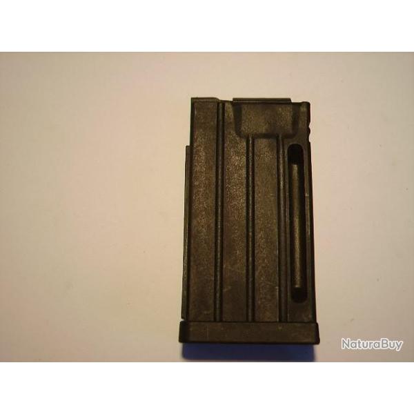 Chargeur  : ISSC  CONTENANT 9 Cartouches 22lr