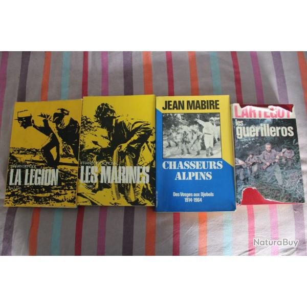 Lot 4 ouvrages armes