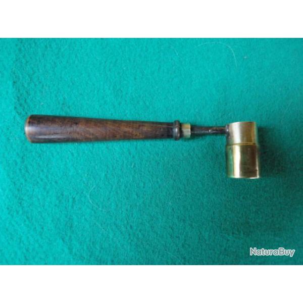 Mesurette � poudre noire pour calibres 16 et 20.