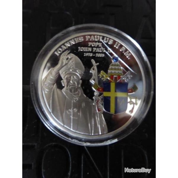 TRES BELLE FRAPPE DE LA 1�re Edition 2013 du PAPE JEAN PAUL II pour sa B�n�diction