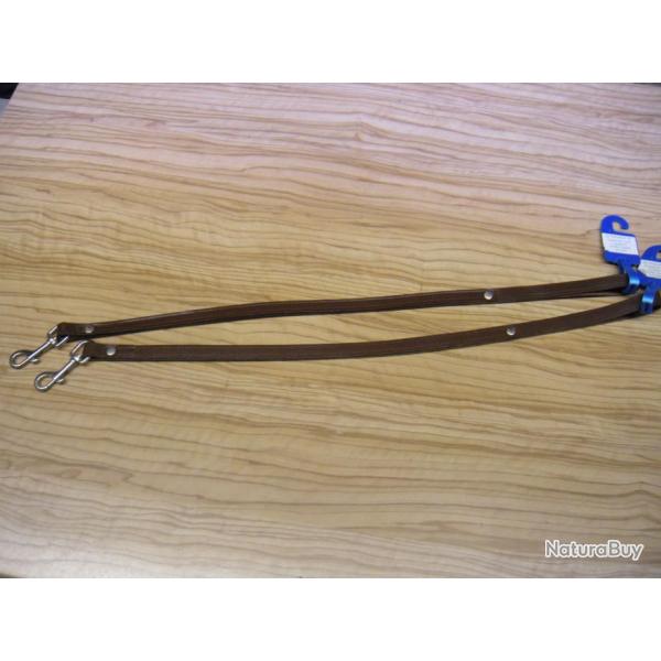 Lot de 2 laisses en cuir.