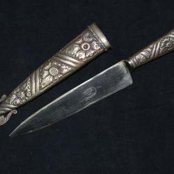 SUPERBE COUTEAU ARGENTIN DE GAUCHO-LAME MARQUEE INDUSTRIA JU-CA TANDIL-ARGENTINA