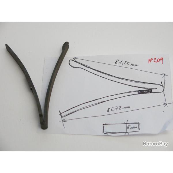 VENDU PAR CUIRASSIER11 N 209 RESSORT GAUCHE  DE PLATINE FUSIL OU MOUSQUETON SILEX