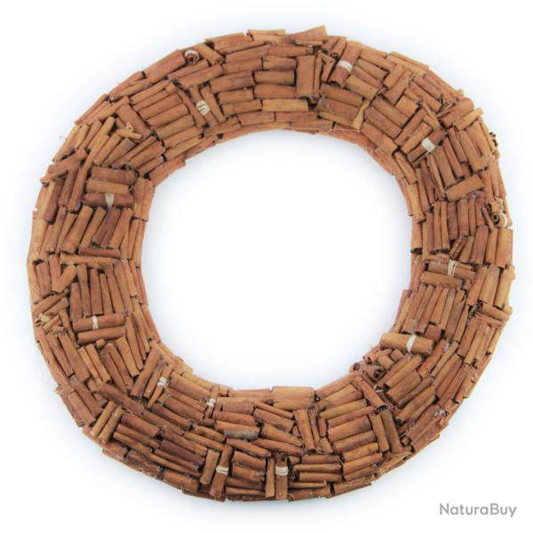 Couronne de porte en cannelle