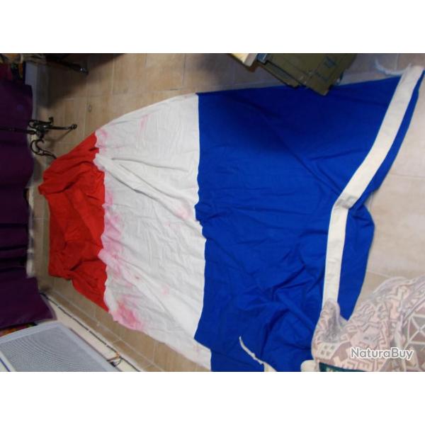 Tr�s Grand drapeau Fran�ais Militaire ( MARINE )  ann�es 50/60