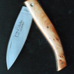 l'AUTAN en CADE GRATUIT  &agrave; tes Initiales grav&eacute;es couteau agr&eacute;able