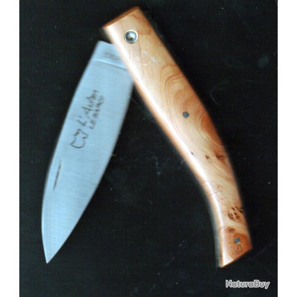 l'AUTAN en CADE GRATUIT  � tes Initiales grav�es couteau agr�able