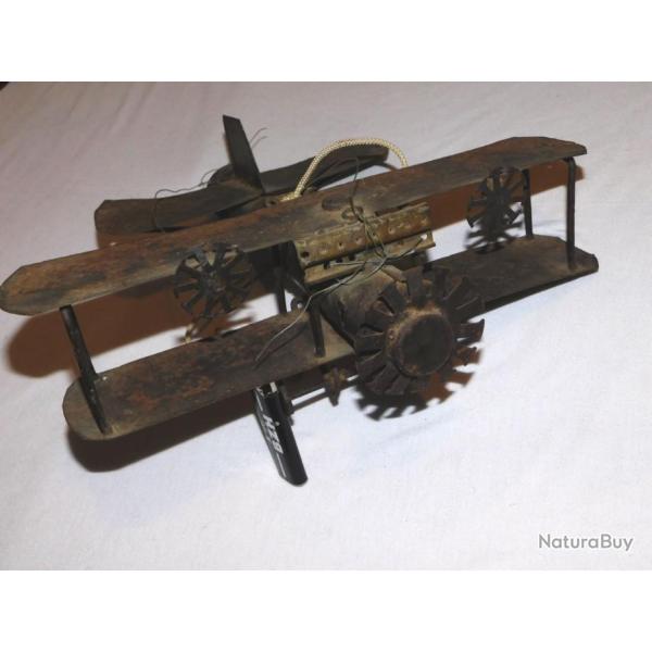 JOLI MODELE REDUIT BIPLAN 14-18  :  S.V.A 1922 - CARTAGENA COLOMBIA en TOLE ............