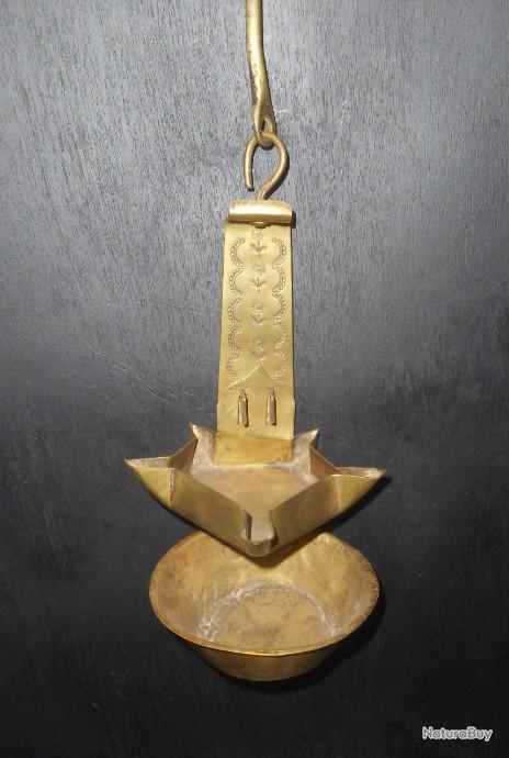 Lampe à Huile Vintage 4 Becs En Bronze - Modifiée LED - Pour Bureau Intérieur
