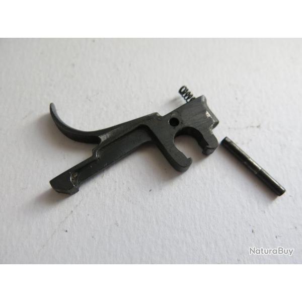 VENDU PAR CUIRASSIER11  QUEUE DETENTE + GOUPILLE+ RESSORT  FUSIL  S/A AUTO  BREDA  CALIBRE 12