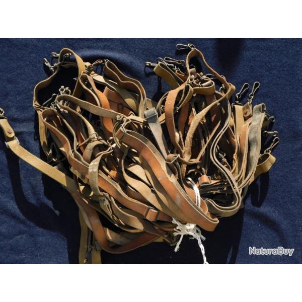 LIQUIDATION : LOT 30 - TRENTE BRETELLES P.M. PISTOLET MITRAILLEUR MAT 49