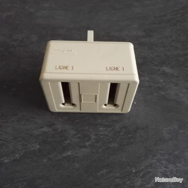Adaptateur en T pour 2 lignes tlphoniques Legrand