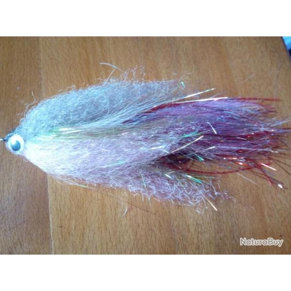 Mouche carnassiers 17 cm ARTICUL�E 02GR