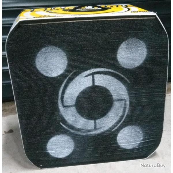 CIBLE - CUBE BLACK HOLE 22"