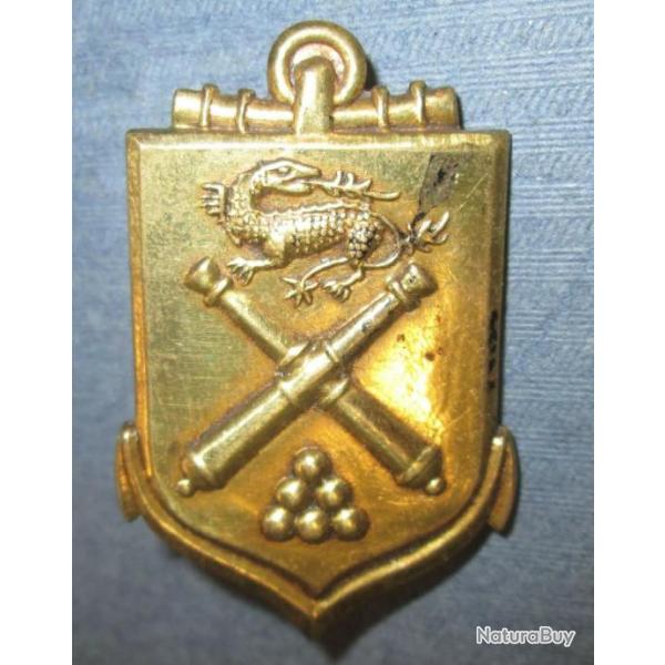 Ecole d'Application de l'Artillerie, m�tal dor�, guilloch� matric�