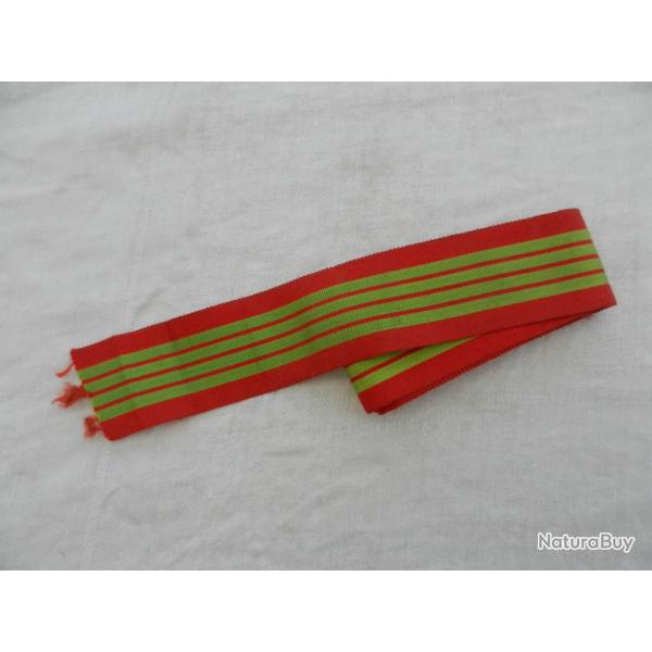 coupe de ruban pour m�daille croix de guerre 1939/45 militaire fran�aise