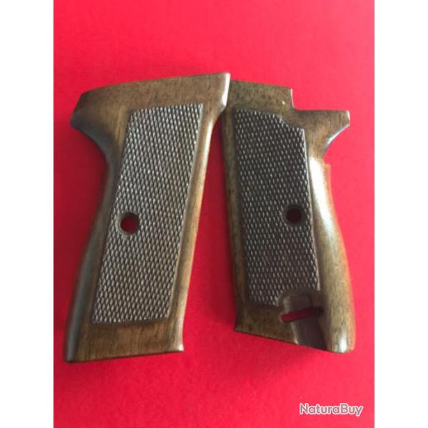 Rare : plaquettes neuves pour pistolet BERNARDELLI P0 18