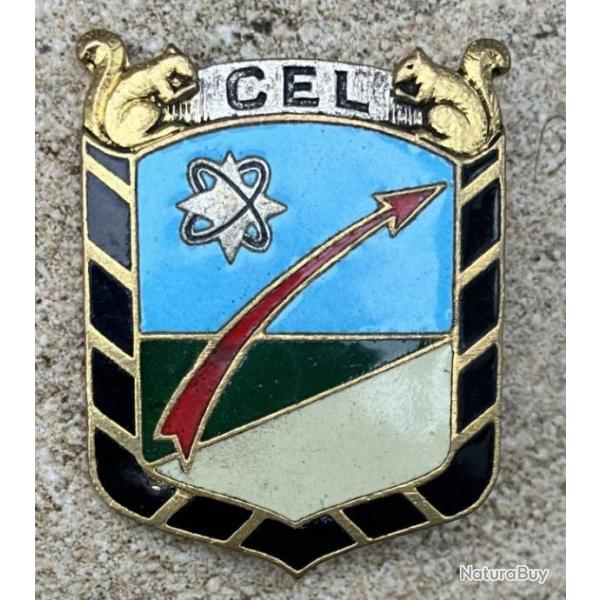 C.E.Landes, �mail, �toile dor�e, dos dor�, marquage central espac�