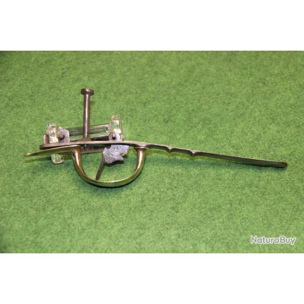 SOUS  GARDE     DE  FUSIL   A  SILEX   DU  FUSIL  DE  DRAGON  MODELE    1777  AN VIIII