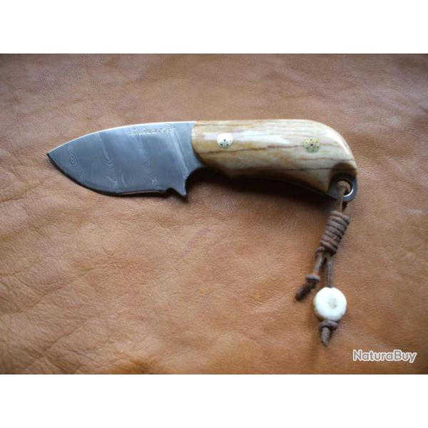 Petit couteau artisanal