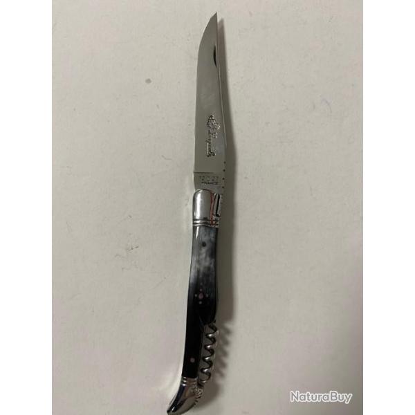 COUTEAU LAGUIOLE EN CORNE NOIR GRAVURE INITIALES OU PRENOM OFFERTE