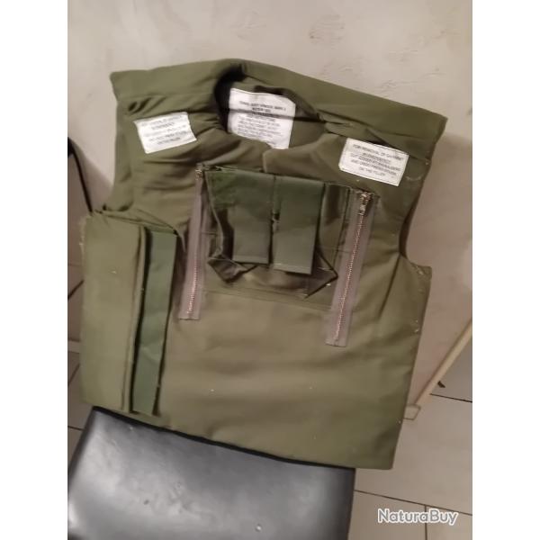 ENCHERE GILET PARE BALLES NEUF IRLANDAIS COMPLET AVEC SON KEVLAR  EN PORT DISCRET VERT TAILLE M