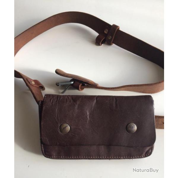 Cartouchiere sur ceinture