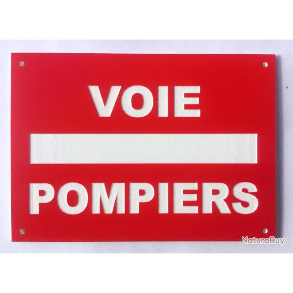 Panneau "VOIE POMPIERS" format 200 x 300 mm fond ROUGE