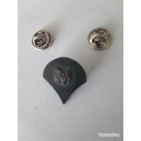 INSIGNE METAL US DE SPECIALISTE.MODELE NOIR.