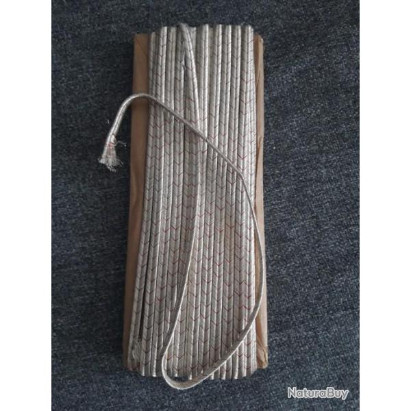 LISERE COULEUR ARGENT/ROUGE.