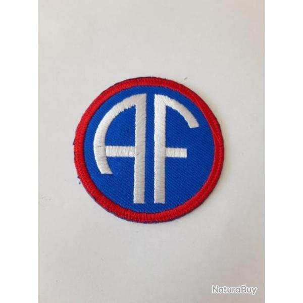 INSIGNE EN TISSU DE L ALLIED FORCES HEADQUARTERS.
