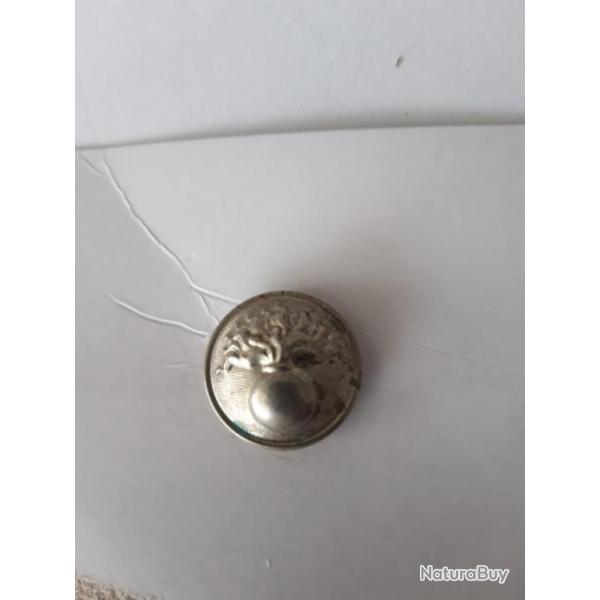 BOUTON ARMEE FRANCAISE TYPE GRENADE,ARGENTE,21 MM.