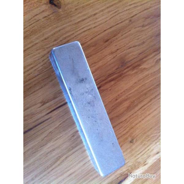 Ancienne boite � seringue en m�tal