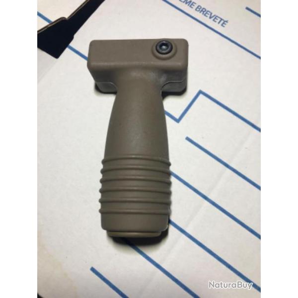 Grip poigne M8 Tactical TAN - KY20004C