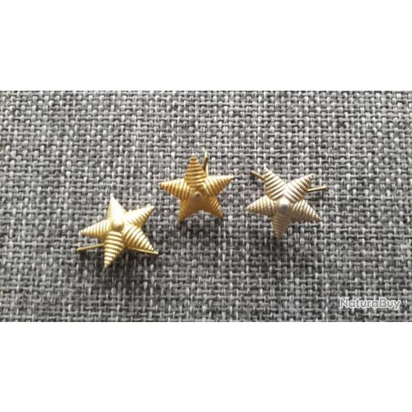 Lot de trois insignes �toiles URSS