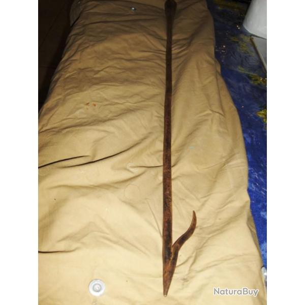 haute �poque pointe en fer