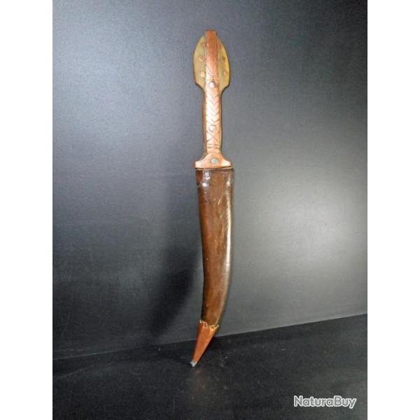 BEAU COUTEAU TOUAREG DE TYPE KOUMMYA, FABRICATION PEU COURANTE, AFRICAN DAGGER