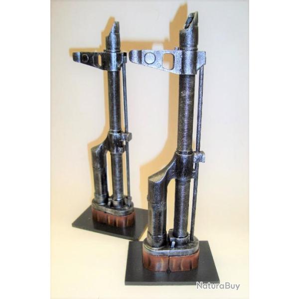 Support prsentoir pour baonnette Kalashnikov AK47 AIMS