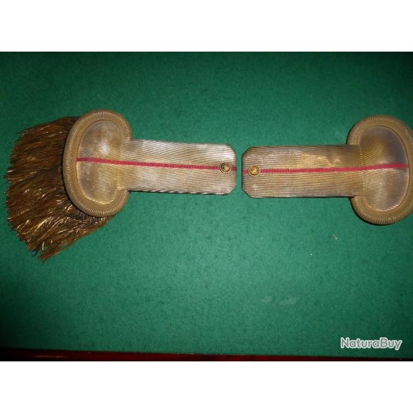 �paulette de premier maitre troisi�me r�publique. Enti�rement en cannetille. Dans leur �tat d?origin