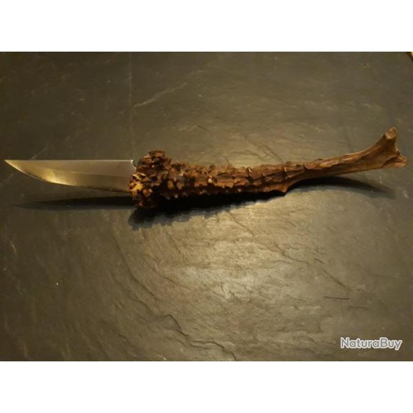Couteau artisanal manche bois de chevreuil
