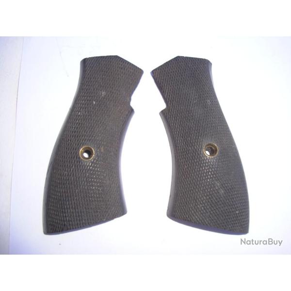 PLAQUETTE REVOLVER A BROCHE ,??