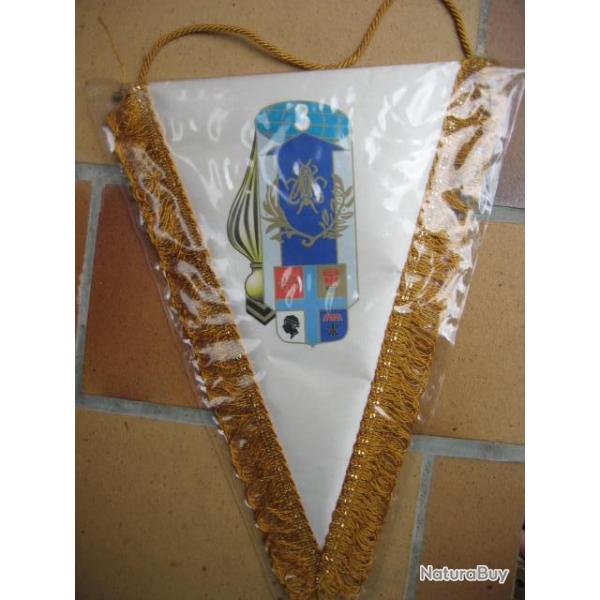 GRAND FANION MILITAIRE 3 GLCAT MARSEILLE NEUF