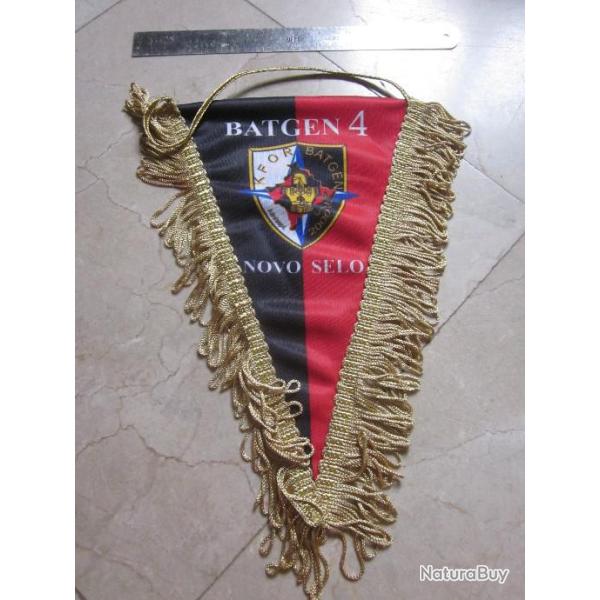 GRAND FANION MILITAIRE KOSOVO BATGEN 4 GENIE