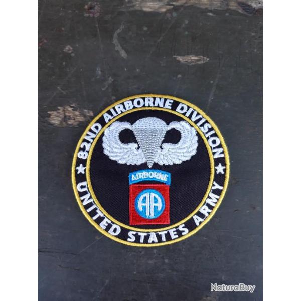 INSIGNE  COMMEMORATIVE EN TISSU DE LA 82 EME AIRBORNE..