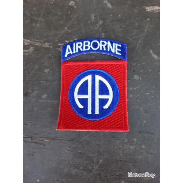 INSIGNE  EN TISSU DE LA 82 EME AIRBORNE
