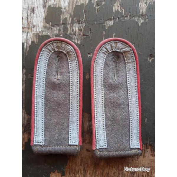 PAIRE DE PATTES DE D'EPAULE DE SERGENT DE L ARMEE ALLEMANDE ,MODELE WWI ,ARTILLERIE