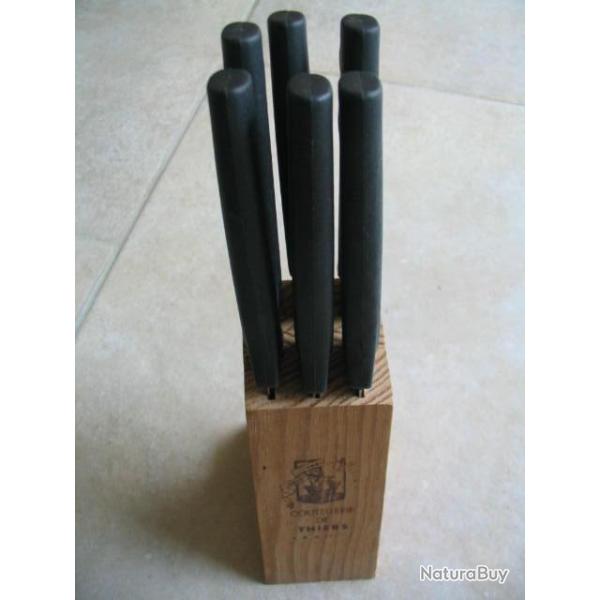 6 couteaux � steak , lame acier INOX , socle en bois COUTELLERIE de THIERS.