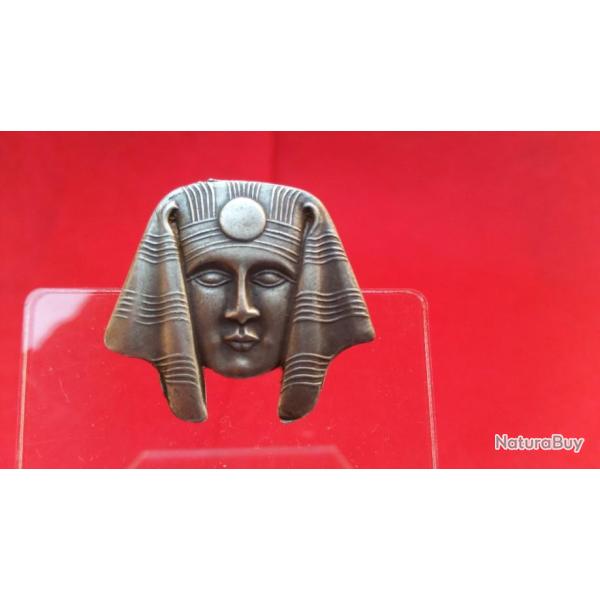 T�te de Pharaon Insigne traducteur ( Hauteur : 30 mm - Largeur : 30 mm )