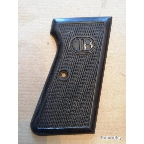 plaquette droite pistolet BERNARDELLI cal 7.65 (b)