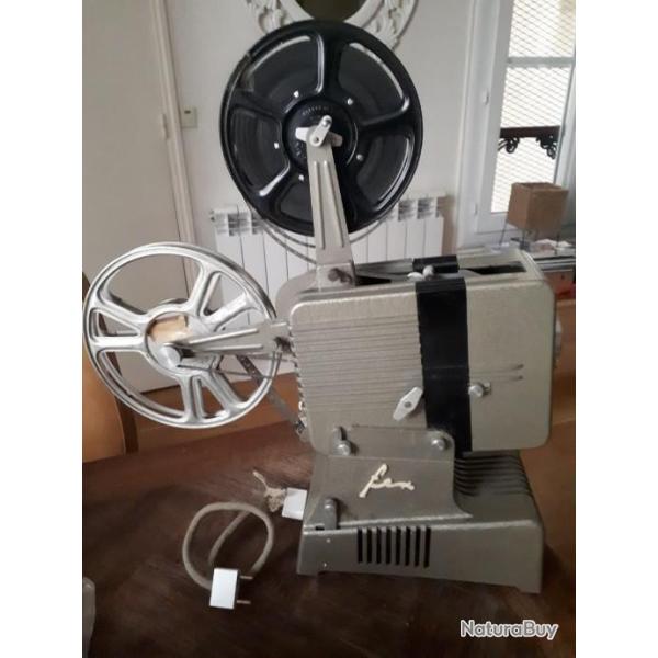 Projecteur vintage FEX en 9,5 plus films tout en bakelite ann�es 1950-60 En 115/120 volt collector